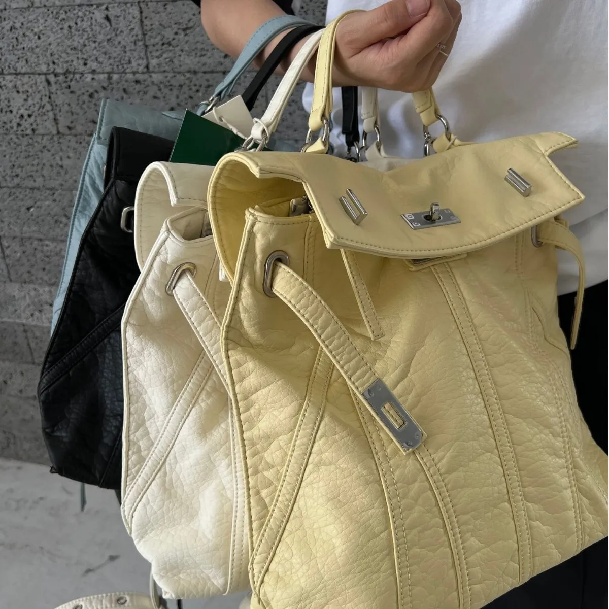 

32*12*32 MIni Backpack High-End Fashion Large Capacity Double Shoulder Bag Personalized Mommy Bag Lightweight Soft Backpack