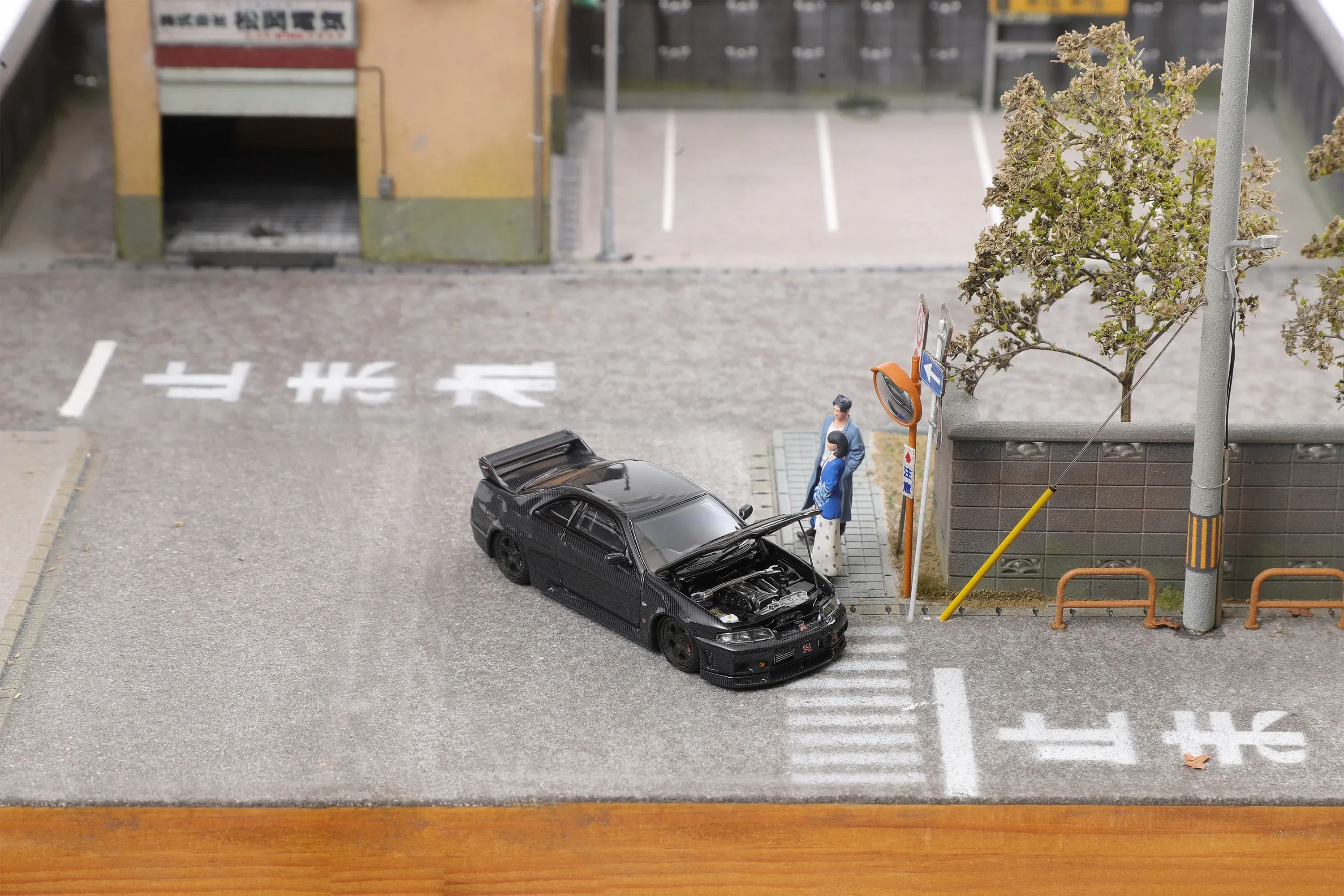 Focal Horizon FH 1:64 Skyline  R33 Nismo 400R Full Carbon Black Model car