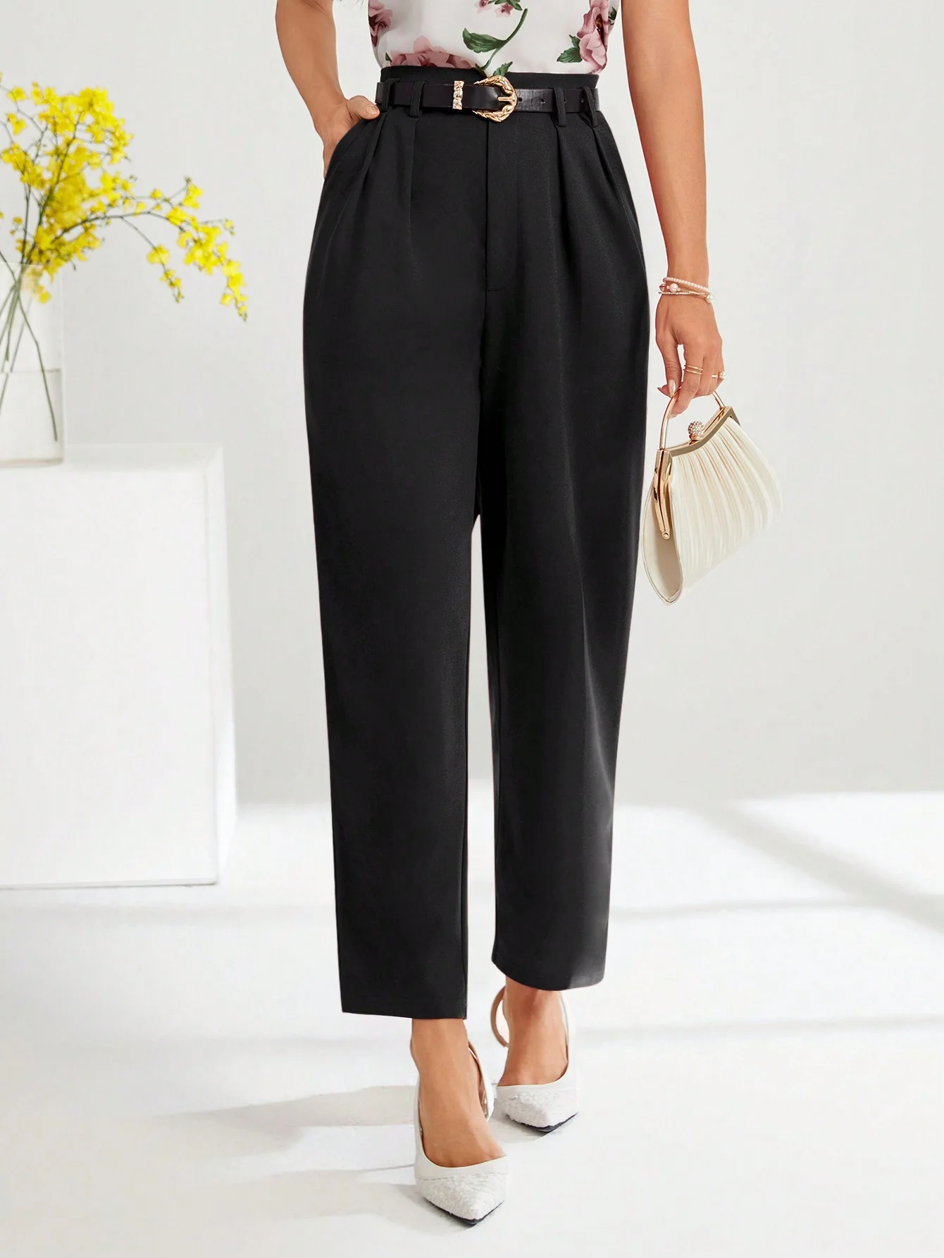 Womens Black High Waist Straight Leg Pants Pleated Pockets Detail Cropped Length Suit Pants Casual Office Spring Summer Trousers