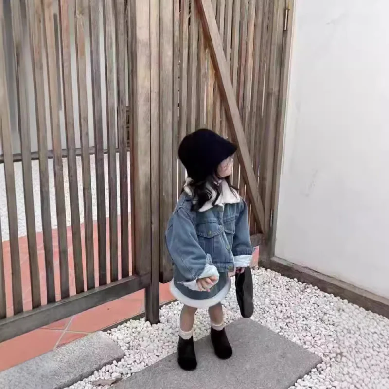

New Girls' Winter Lamb Wool Denim Jacket Thickened Skirt Two-Piece Set Baby Winter Outfit Set Skirt