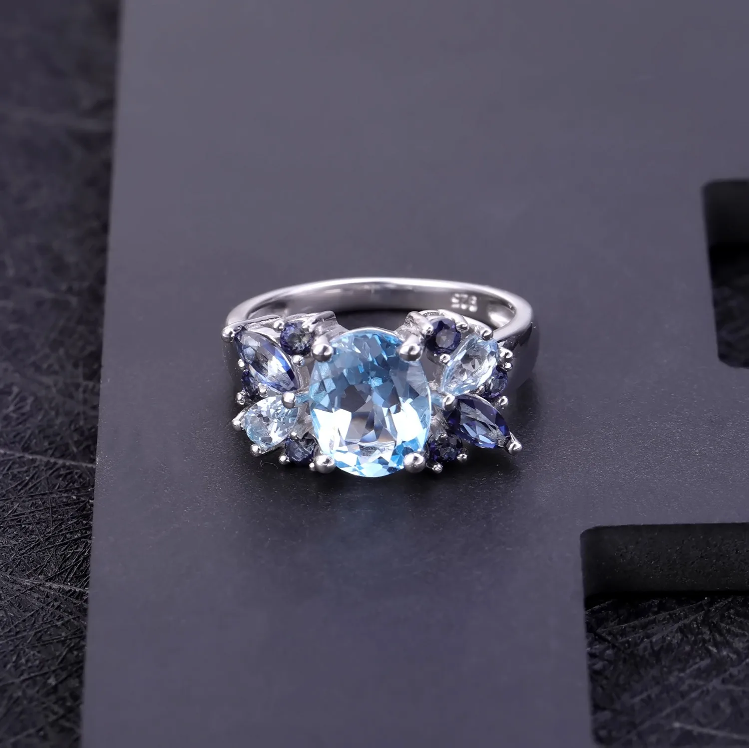 3.47ct, 8*10mm Blue Natural Topaz S925 Silver Inlaid Ring, Light Luxury, Fashionable and High-grade Gemstone Ring