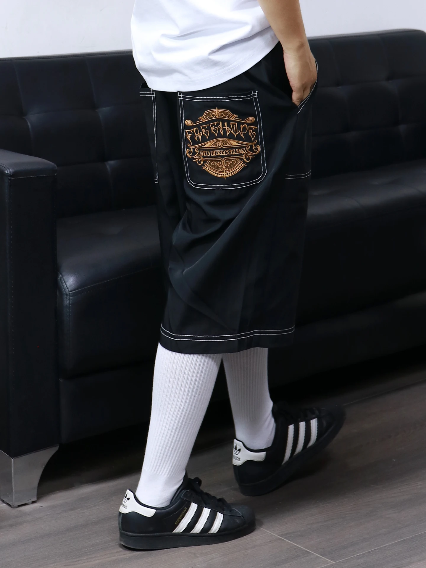 Retro American Hiphop Loose Casual Embroidered Fabric Knee-Length Workwear Shorts Polyester Fiber Middle Waist