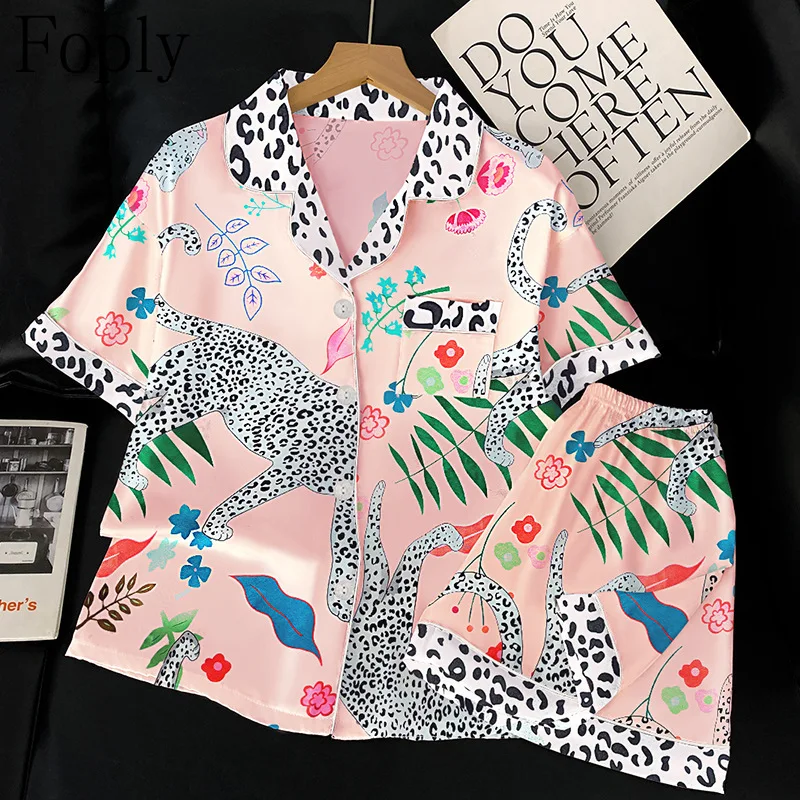 

Leopard Plant Flower Print Women Pajamas Set Spring Summer Pyjama Satin Silk Sleepwear Shortsleeve Shorts Pijama Pjs Loungewear
