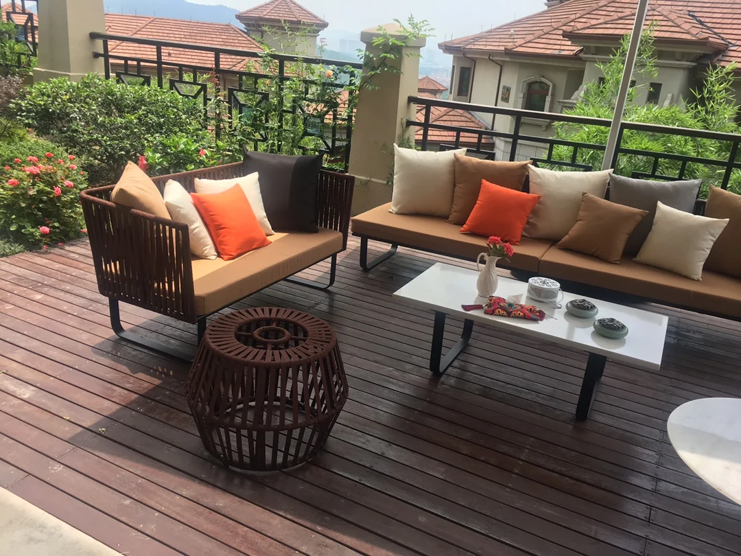 

OR-Elegant Modern Garden Villa Hotel Outdoor Sofa Set Brushed Aluminum Three-Seater with Tight Rope Weaving Metal Material!