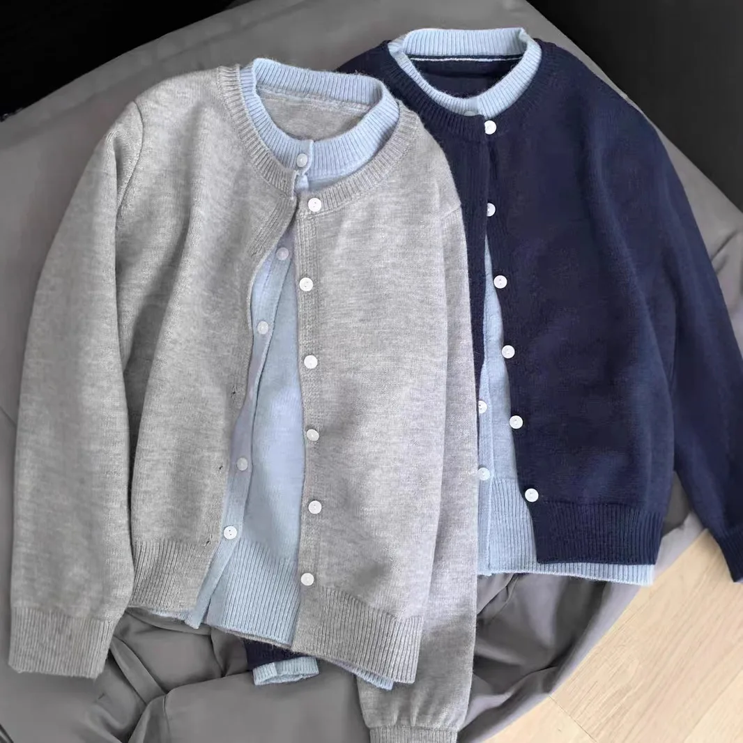 

Корейский мягкий липкий цветной поддельный серый вязаный кардиган из двух предметов, пальто, женский осенний повседневный свитер, топ