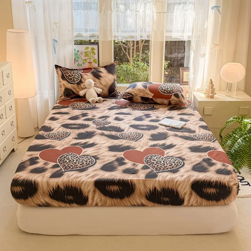 Printed skin-friendly fitted sheet three-piece set dustproof and non-slip all-inclusive mattress protective cover