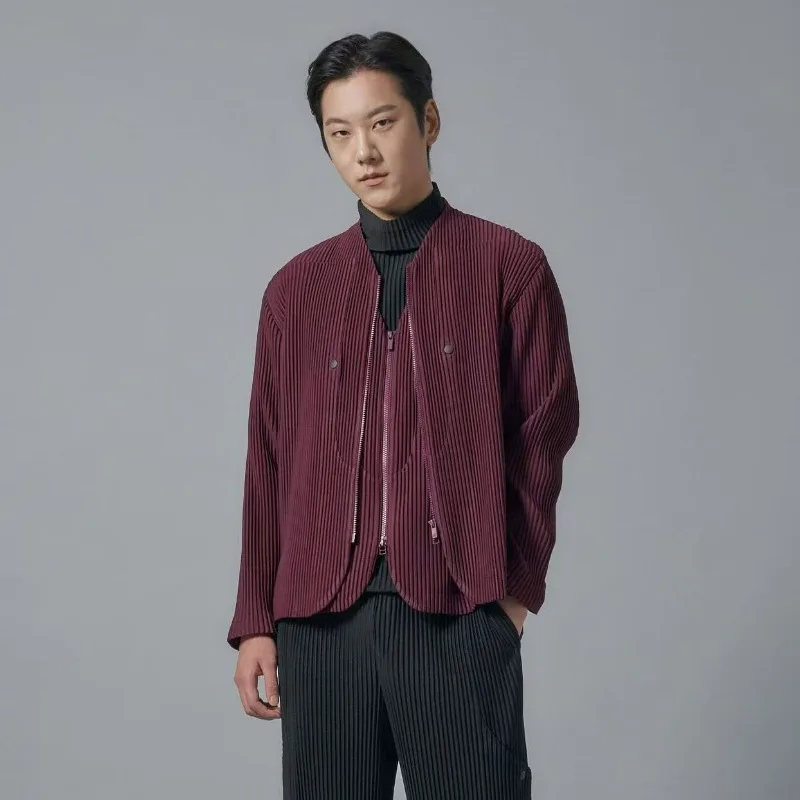 

Новая мужская плиссированная куртка Miyake 2026: минималистичный стиль, для города и офиса, с длинным рукавом, на молнии, кардиган, повседневные прямые брюки