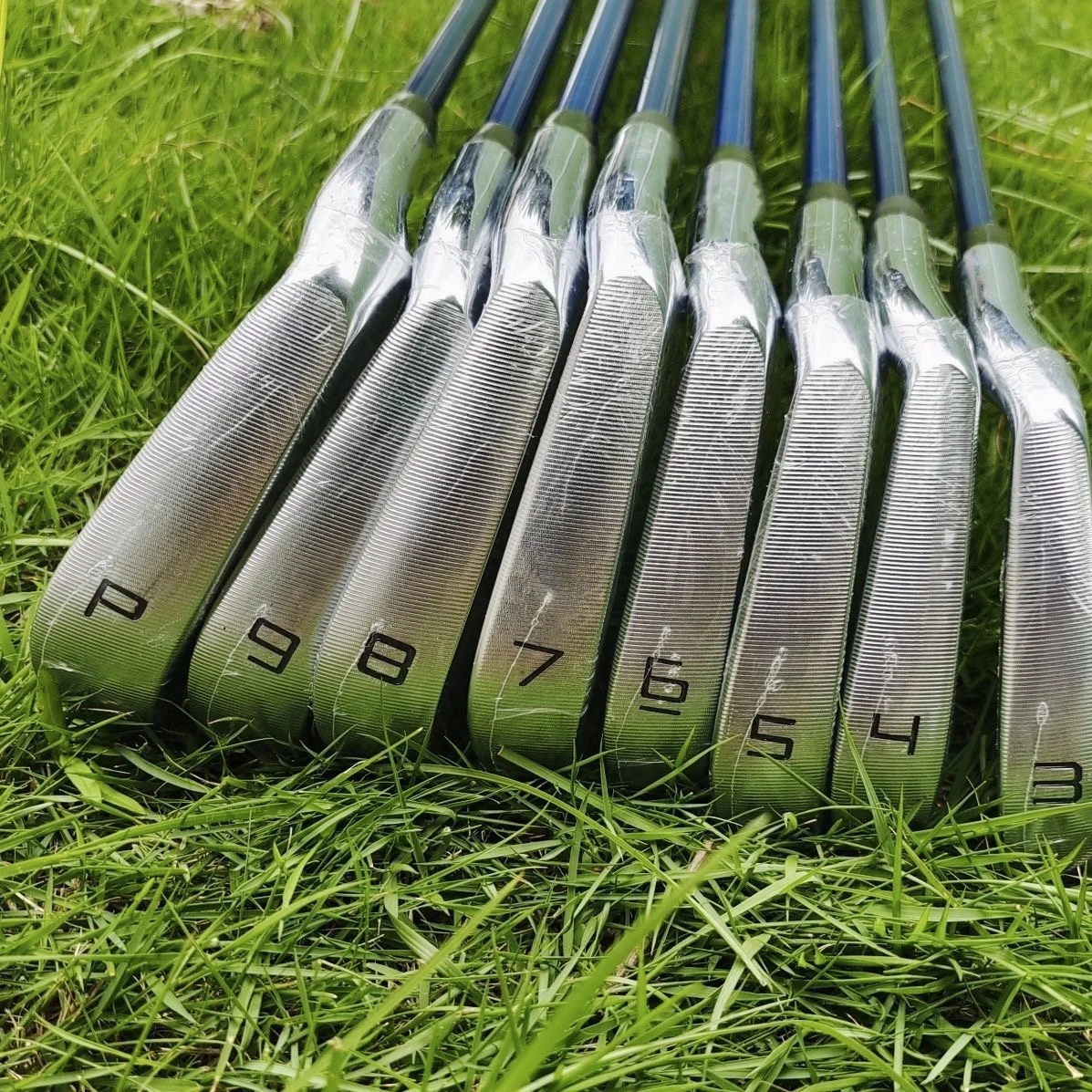 

Abay_ Men's Golf Club P7TW Iron Set (3456789P) R/S Flexible Steel Graphite Shaft with Top Cover