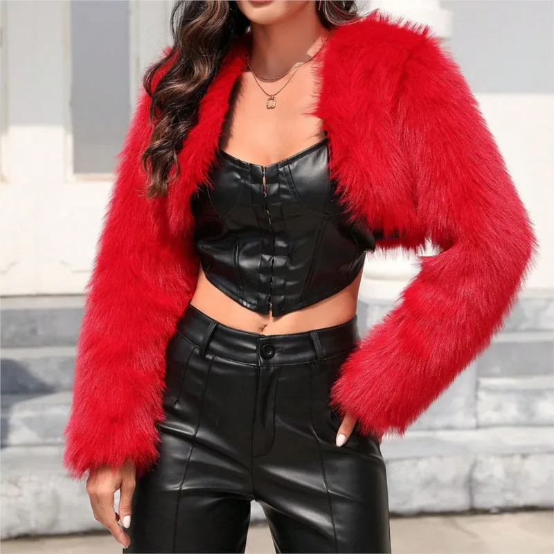 معطف فرو مزيف قصير للنساء لعام 2025 جاكيت غير رسمي على الموضة كبير الحجم سميك شتاء دافئ عالي الخصر ملابس خارجية للطقس البارد
