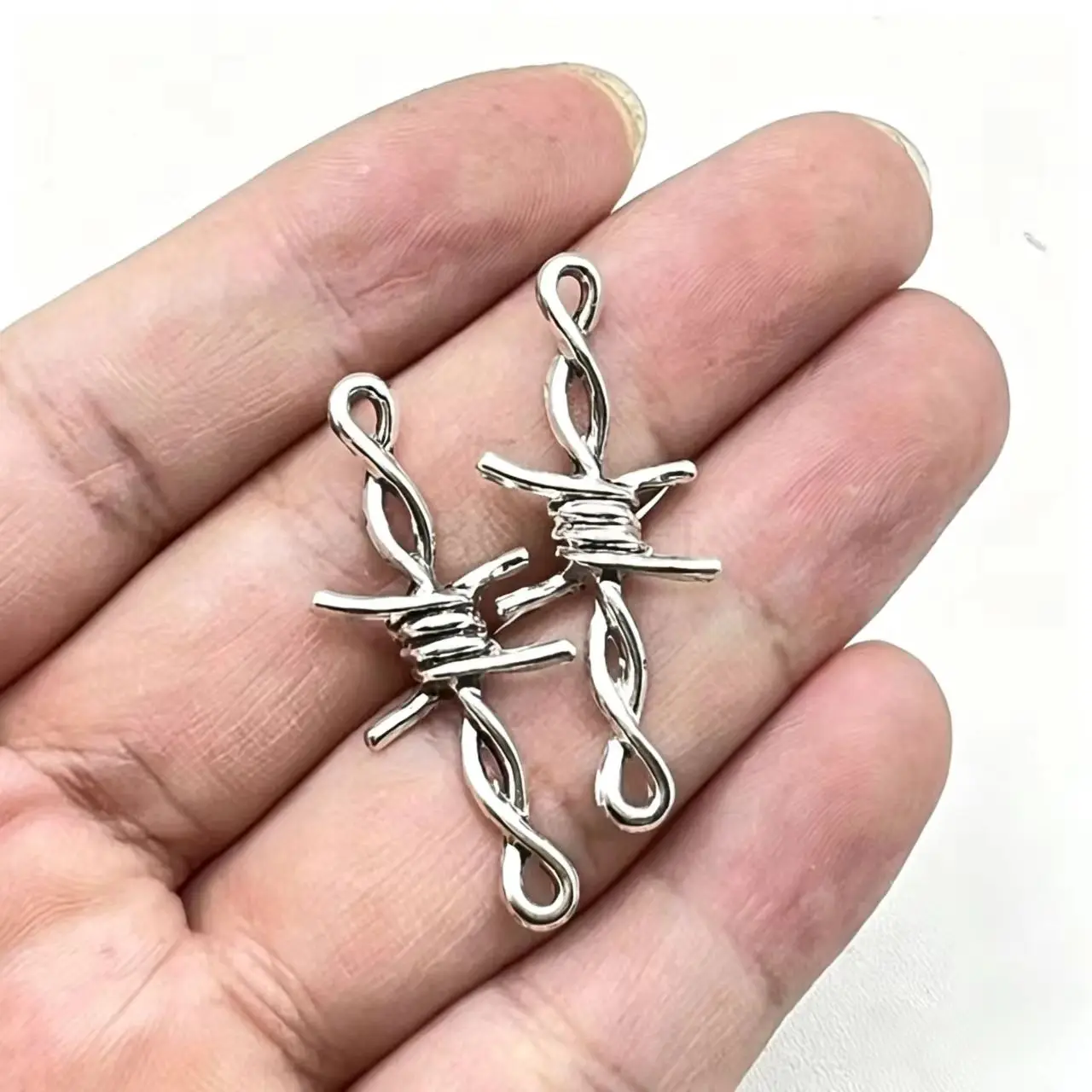 10Pcs/Lot 40*17mm Gothic Punk Style Barbed Wire Small Thorns Accessories DIY Handmade Necklace Earrings Bracelet Accessories