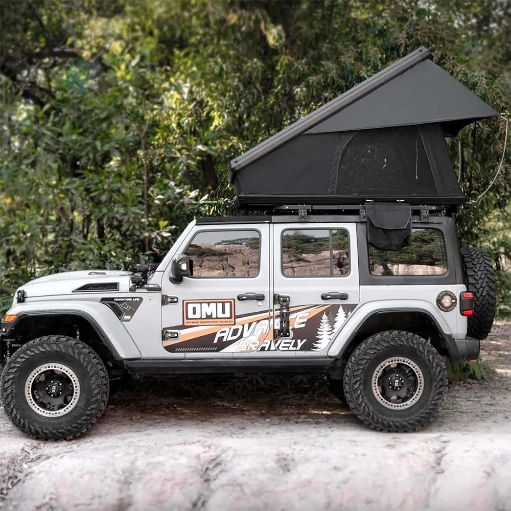 Wildgo 2-3 People Camping Roof Tent Waterproof Travel Hard Aluminum Roof Tent with USB Interface
