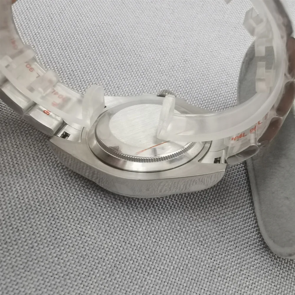 นาฬิกาสเตนเลสสตีลกระจกแซฟไฟร์40มม. 43มม. แสดงสองโซนเวลาการเคลื่อนไหวอัตโนมัติ Nh34gmt ญี่ปุ่น