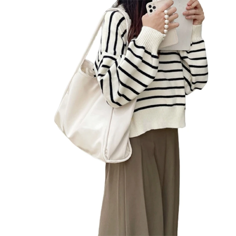 Trendy & Functional Ladies Underarm Bag Fashionable & Lightweight Single Shoulder Bag Convenient & Stylish Modern Bag