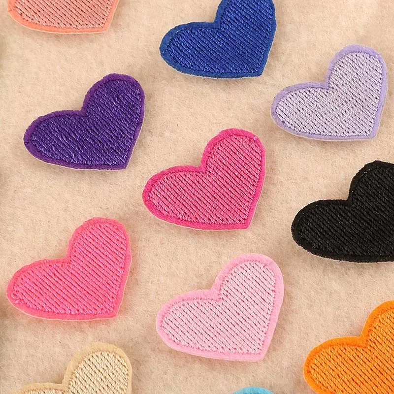 15pcs Patches Heart For Clothing Kids Iron On Lot Sew Parches Thermocollant Embroidered Bulk Pink Red Blue Black Cute Small Pack