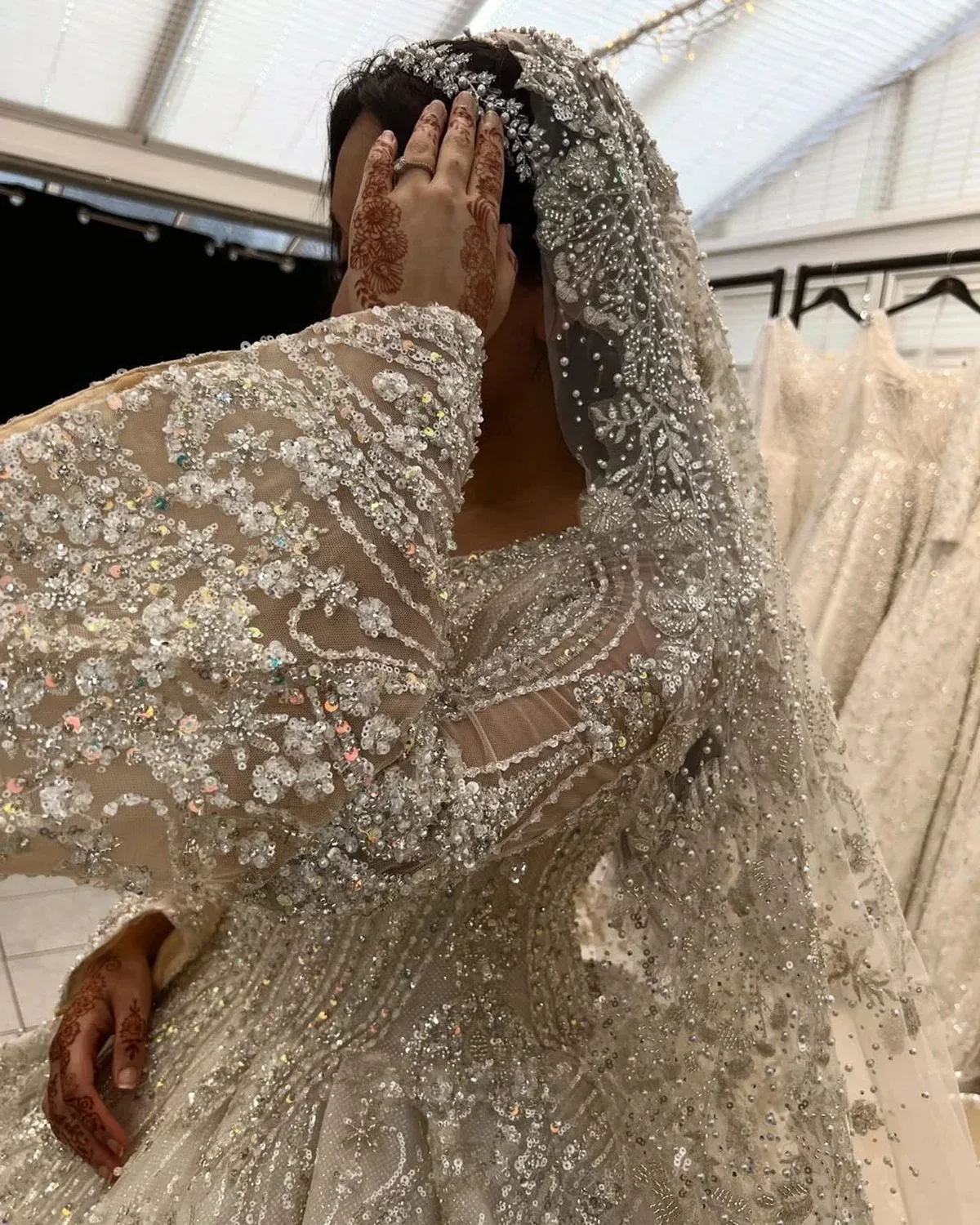 Customized New Luxury Muslim Wedding Dresses Princess Beaded Ball Gowns Middle East Bride Dresses Long Sleeve Vestido De Novia
