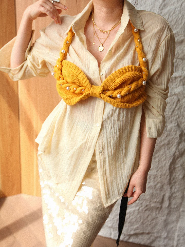 

Желтый хлопковый вязаный комплект из двух предметов: топ и жилет на бретелях для женщин, из текстурированной хлопковой смеси, с длинными рукавами