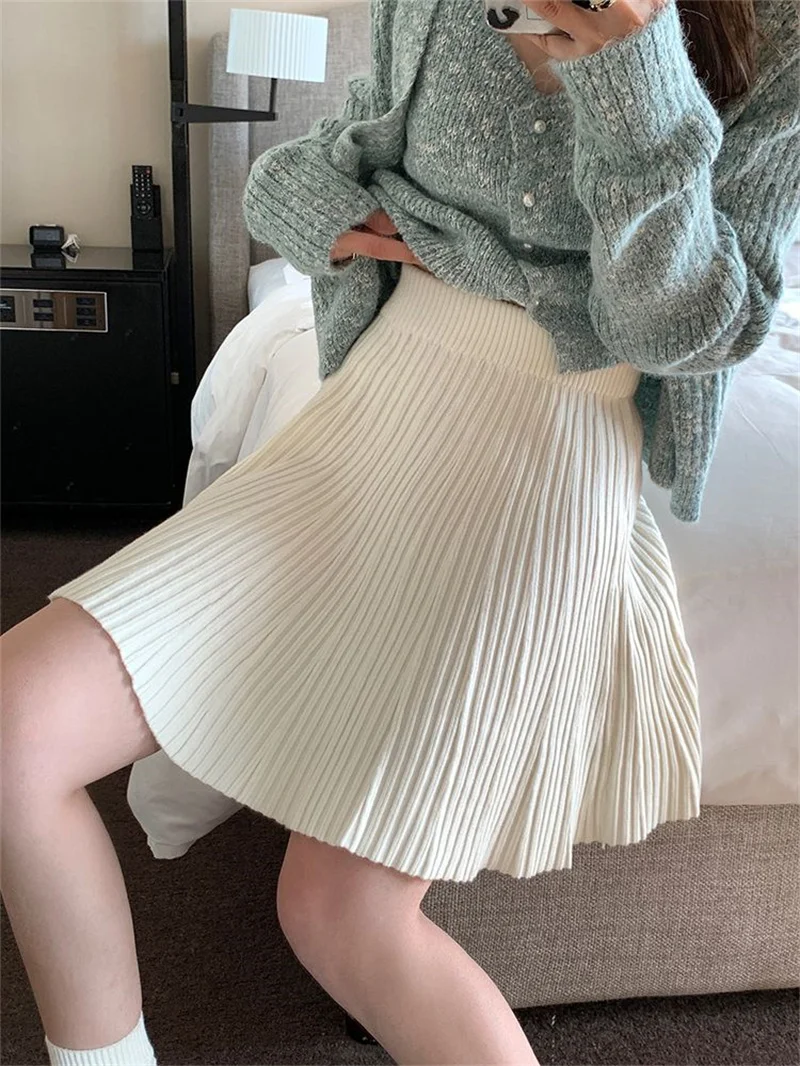 Women Skirt Solid Simple Elegant Short Skirt Beige Gray Black A-Line High Waist Korean Casual Mini Skirt Pleated Autumn Winter