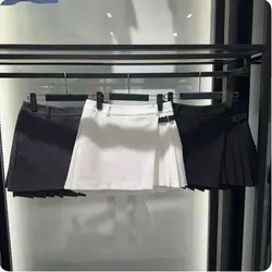 2025 new women's golf skirt autumn and winter short skirt, comfortable, soft fabric, with lining and anti glare design