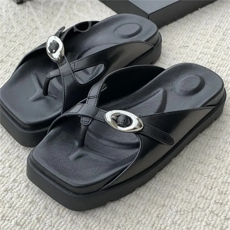 

2024 New Summer New Square Toe Flat Slippers Women Fashion Casual Thick Sole Concise Real Leather Shallow Mouth Flip Flops 2024