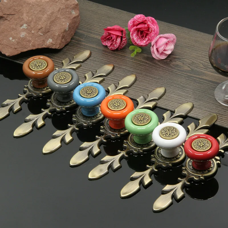 Shabby Chic Cabinet Embossed Daisy Kitchen Cabinets Pulls Ceramic Dresser Wardrobe Cupboard Knobs Door Knobs Furniture Handle