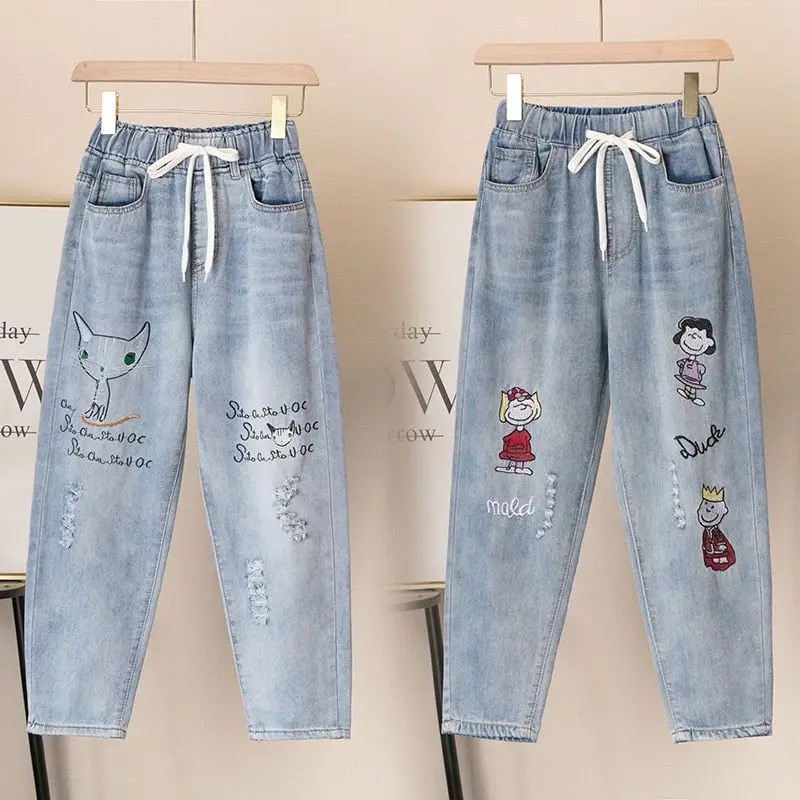 Straight Cowboy Pants Female 2026New Spring Autumn Embroidered Jeans Women's Elastic Waist Retro High Waist Nine Trousers Ladies
