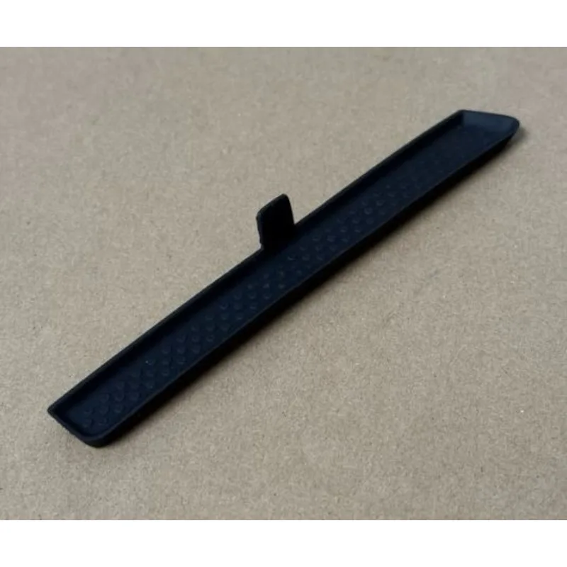 Long Rectangular Rubber Pad Lining Center Console Storage Compartment for Volkswagen TiguanL 5NG 863 135