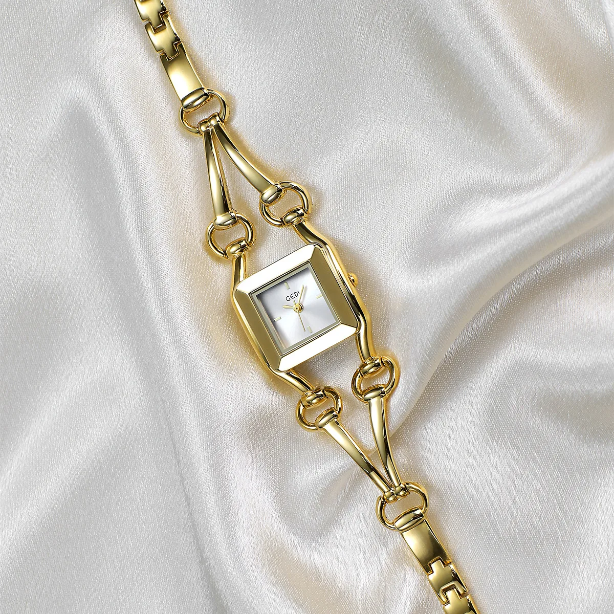Goldie Light Luxury Premium Bracelet Small Square Watch High Beauty Fashion Alloy Women's Quartz Watch