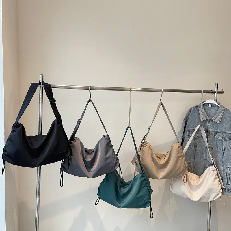 

High Quality Nylon Solid Color Large Capacity Shoulder Bags for Women 2026 Hot Sale Sewing Versatile Commuting Casual Totes Bags