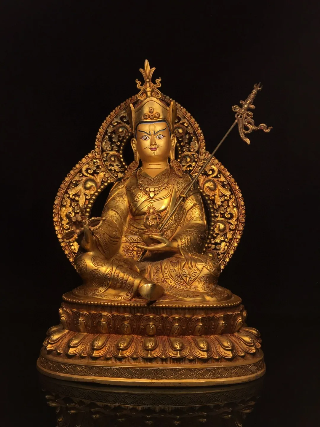 

Nepalese pure copper gilded gold painted face lotus and peanut Buddha statue decoration home entrance Buddhist hall supplies sta