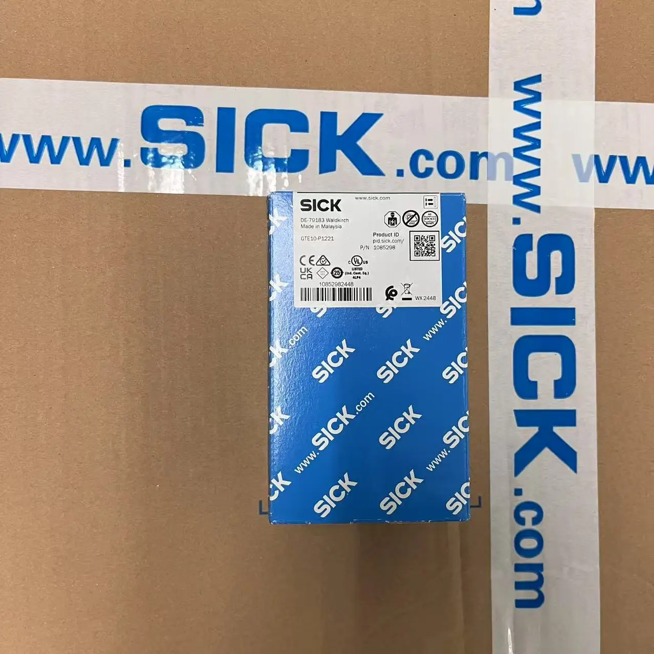 

SICK Diffuse Photoelectric Sensor GTE10-P1221 Order Number 1085298 Sensor New In Stock Brand Original Photoelectric Switch