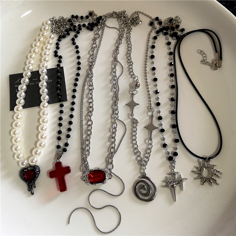 Naszyjnik ze stali nierdzewnej Spiral Sun Glass Cross Wisiorek Naszyjnik Warstwowy Choker Star Charm Naszyjnik Grunge Y2K Biżuteria na szyję dla mężczyzn i kobiet