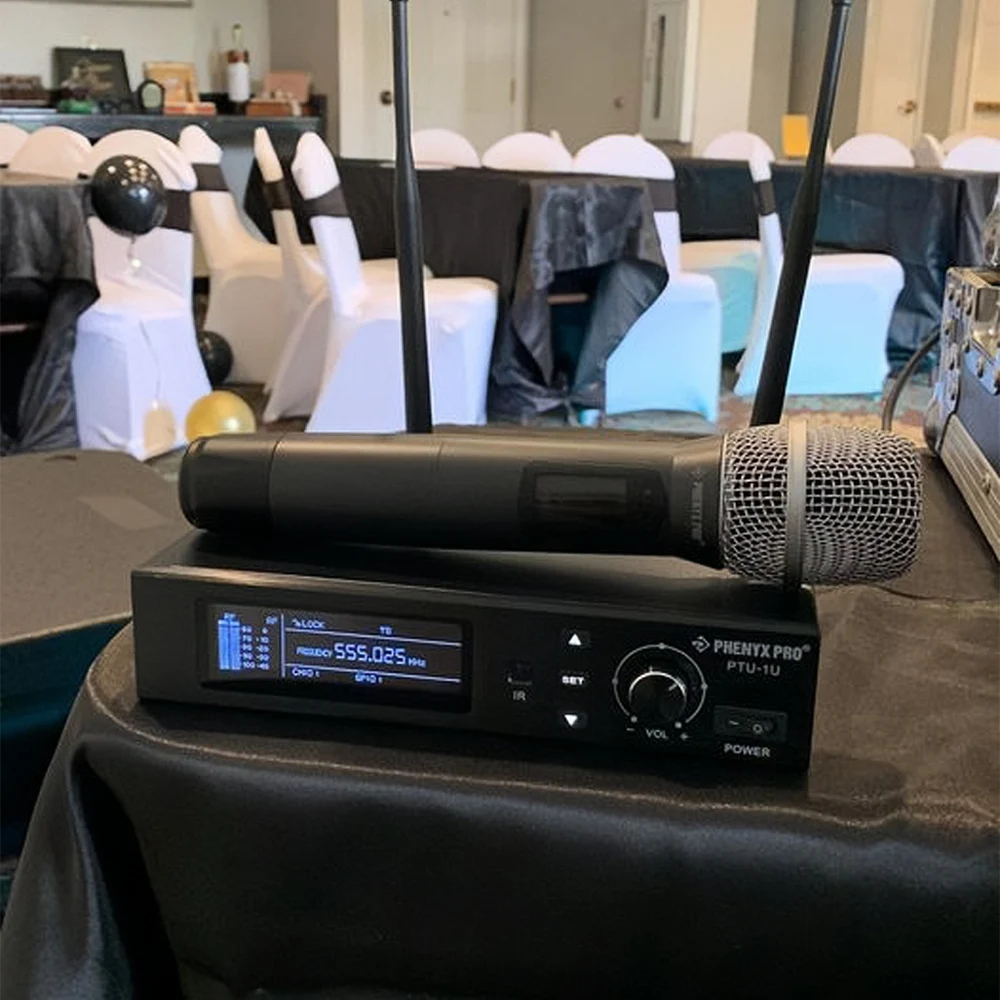True Diversity Wireless Microphone System 5