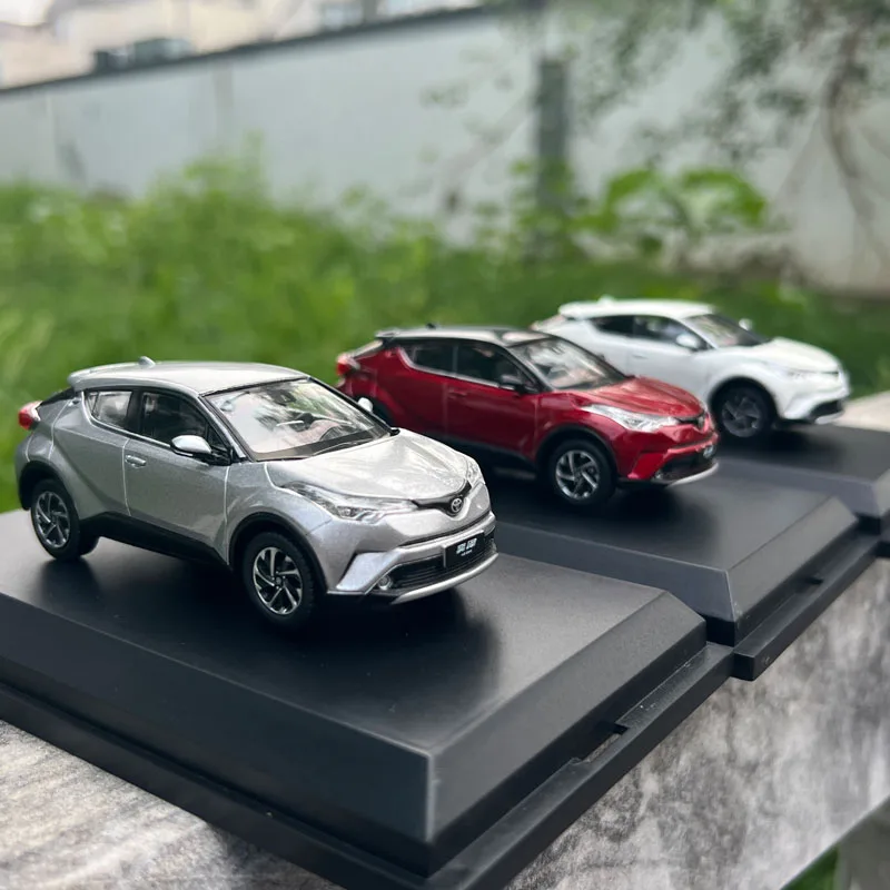 

Оригинальная модель 1:43, Toyota Izoa City SUV, модель автомобиля из сплава для дисплея, подарков и коллекций