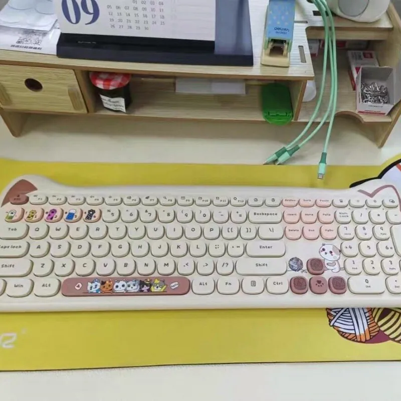 Imagem -04 - Conjunto de Teclado e Mouse sem Fio para Meninas Teclado Fofo de Escritório Formato de Orelha de Gato Botões de Chocolate Compatibilidade com Vários Sistemas