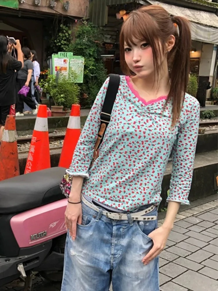 Tonngirls Y2k Japanisches T-Shirt für Damen mit Erdbeer-Print, Mesh-Oberteil, Streetwear im koreanischen Stil, Patchwork-Spitze, Vintage-Grafik-Oberteil, T-Shirt – Detail 6