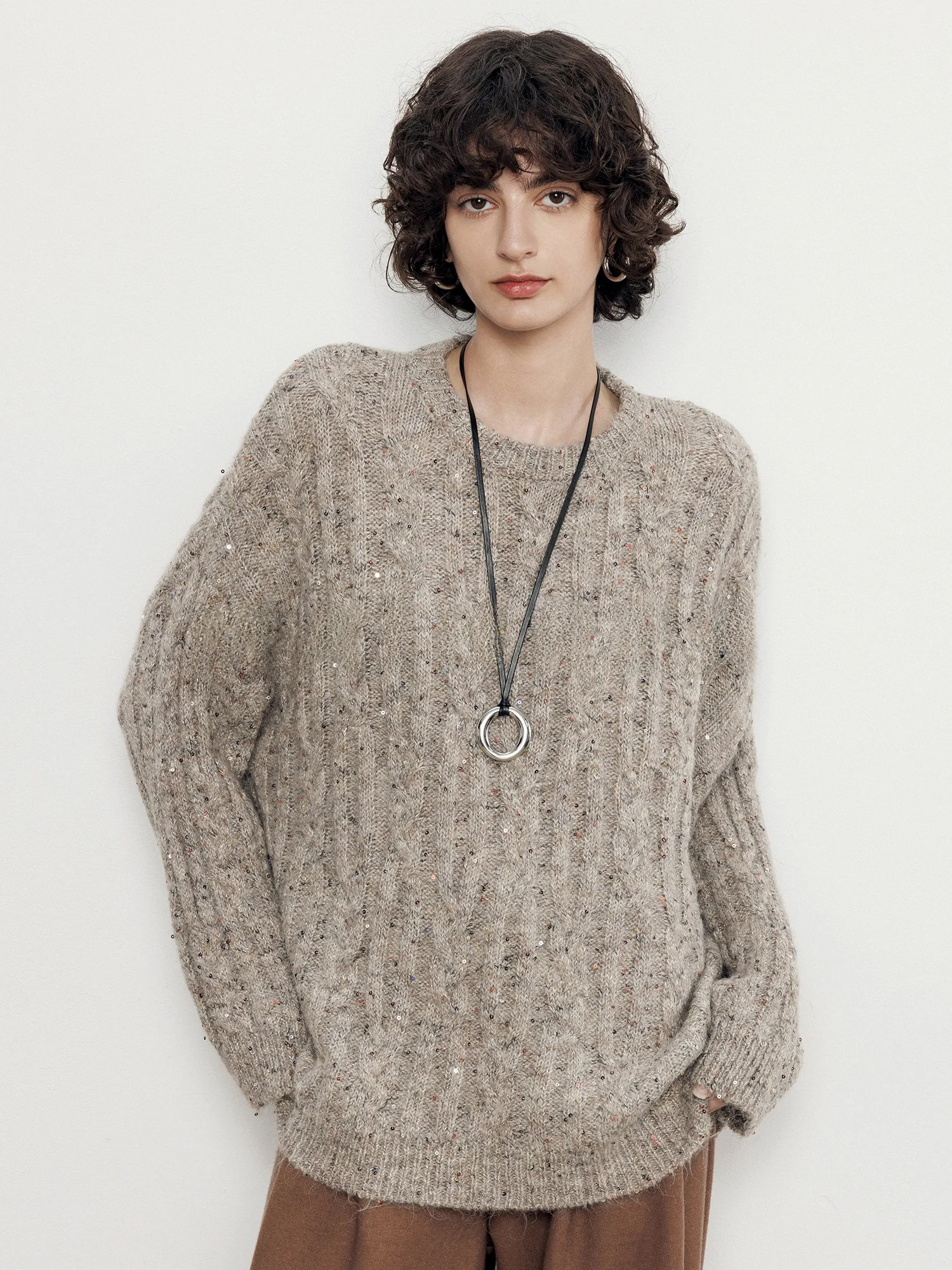 

Свободный вязаный свитер женский, весенний дизайн, повседневный, блестящий, с круглым вырезом, из полиэфирного волокна, с длинными рукавами