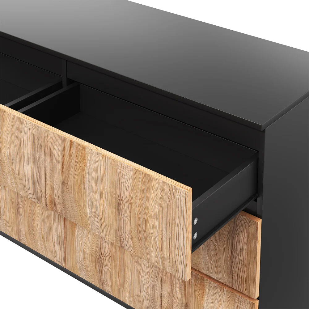 Das Sideboard und die Kommode von PINGGO zeichnen sich durch eine Kombination aus Schwarz- und Naturholztönen sowie durch erhabene Türen aus. – Detail 19
