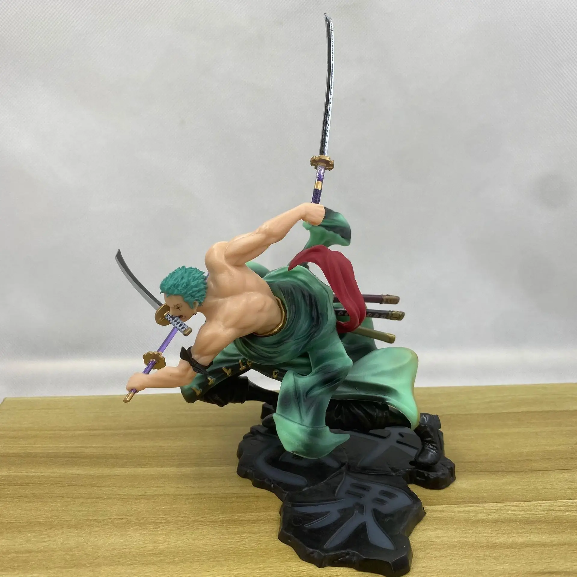 Hot One Piece 10cm Anime Figure GK Roronoa Zoro Three-blade Sa-maximum Manga Anime Statue Action Figure Collection Model Kid Toy