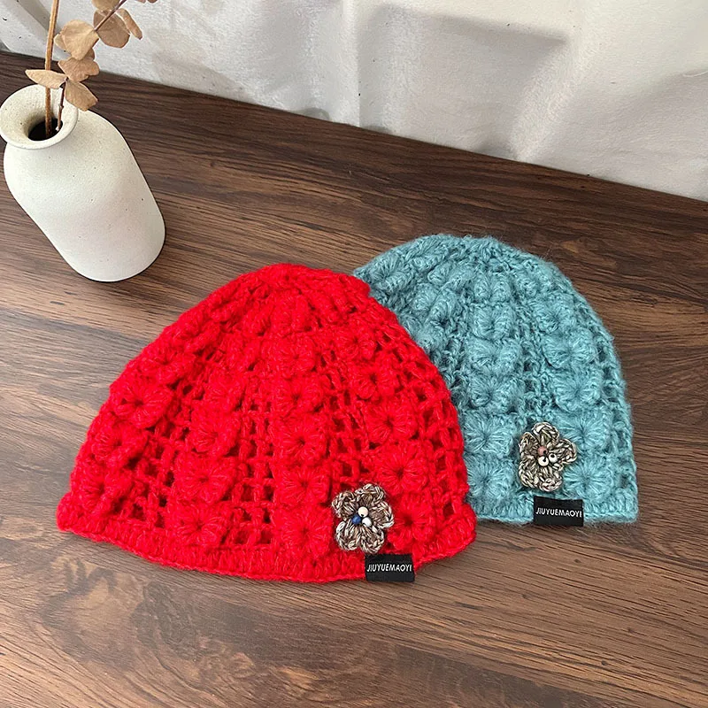 Women Hand‑Crochet Floral Knit Beanies Vintage Hollow Out Flower Decor Winter Warm Soft Knitted Skullcap Casual Fashion Cold Hat