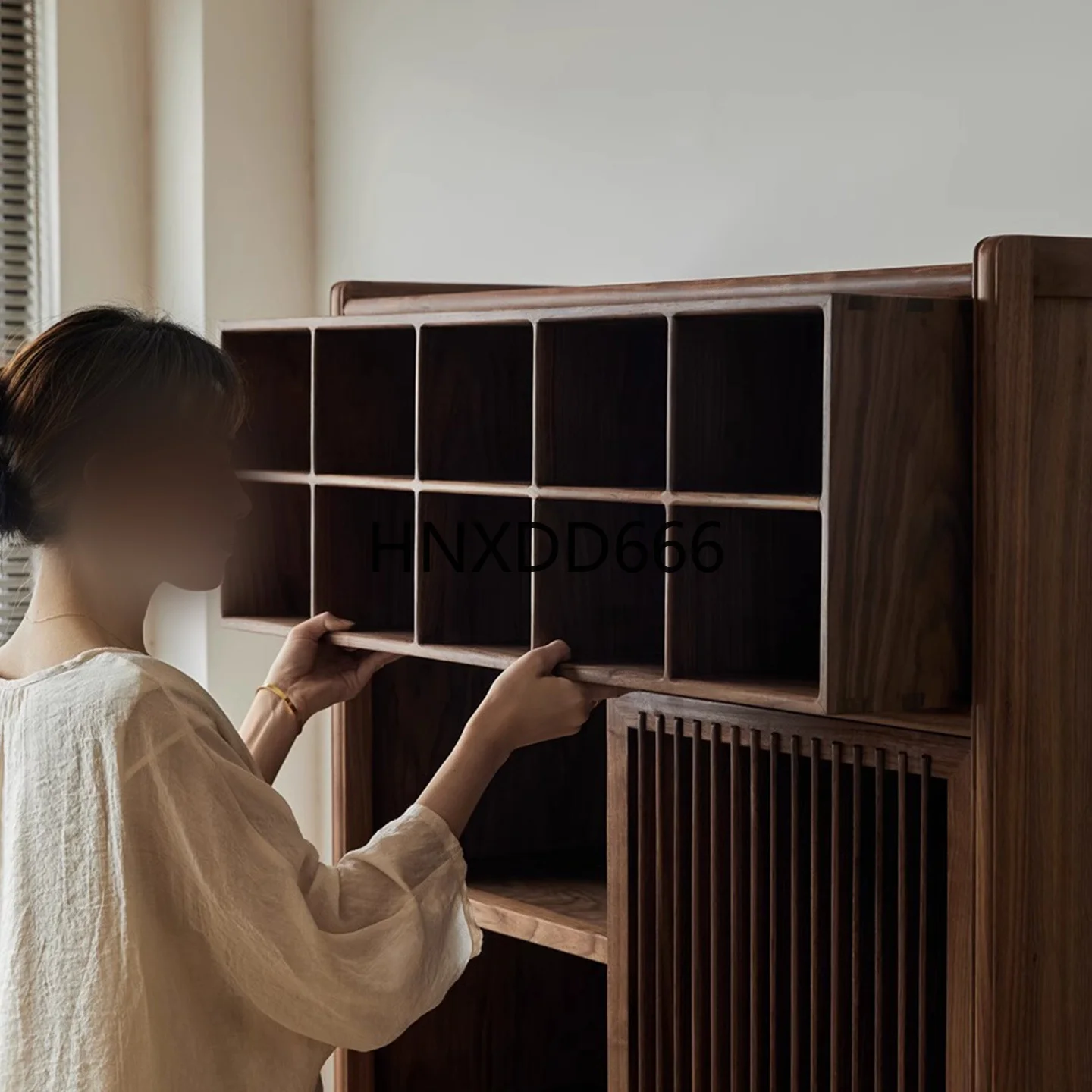 Neues chinesisches Bogu-Rack aus Walnussholz