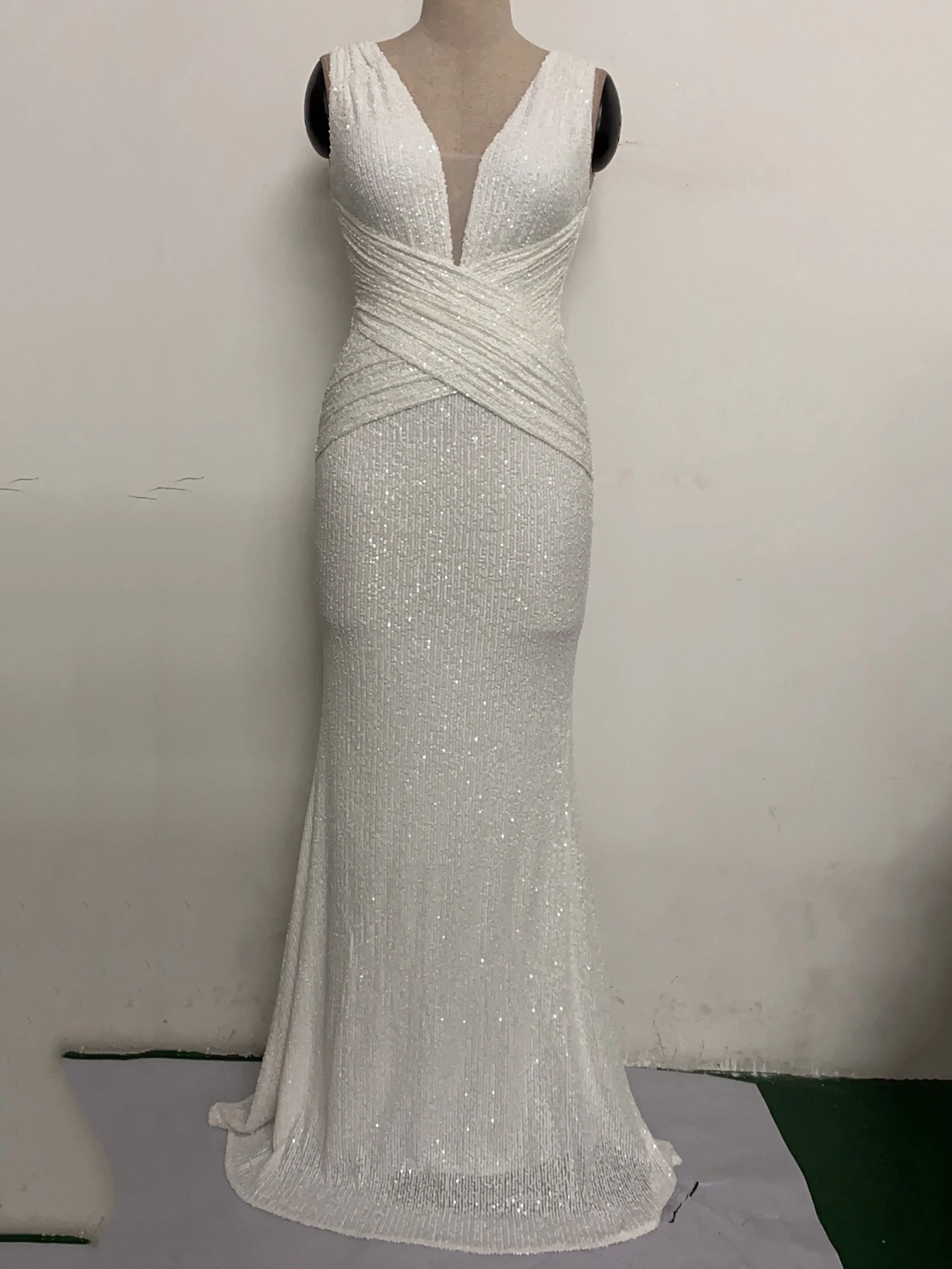 Sexy backless black maxi sequin summer dress women elegant luxury long party dresses fishtail bridesmaid evening dresses vestido