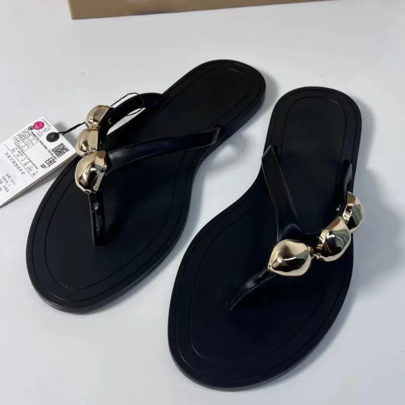 

Summer Women Beach Flip Flops Outdoor Non-slip Soft Sole Seaside Ladies Shoes Metal Decoration Brand Designer Casual Slippers