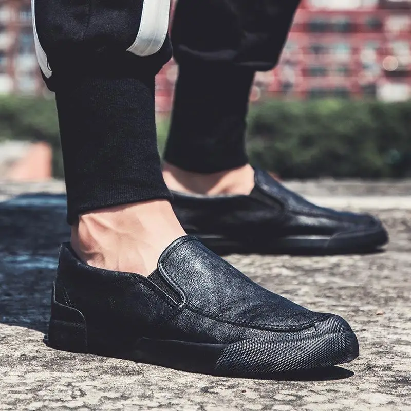 

Мягкие черные мужские кожаные мокасины с круглым носком