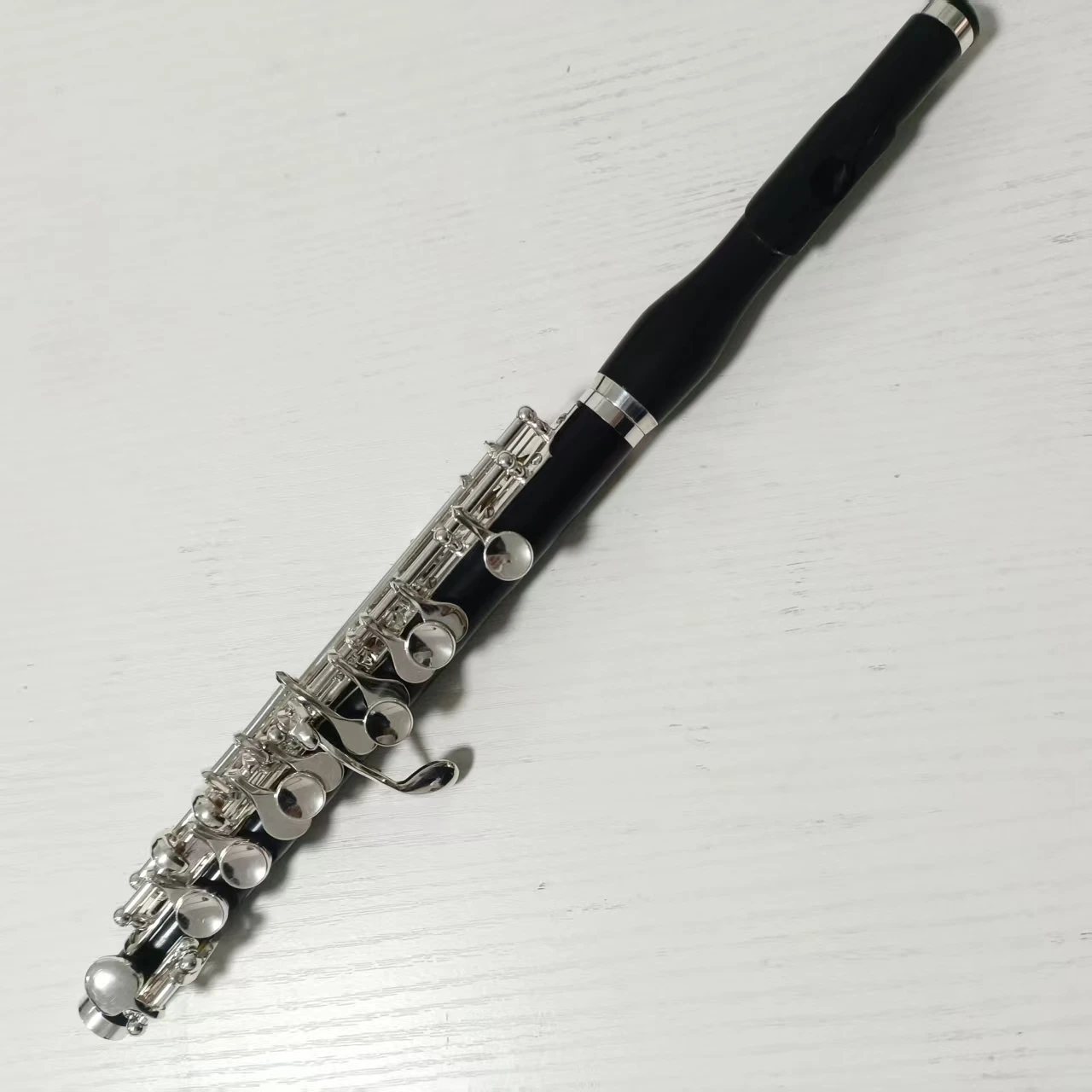C Key Ebony Piccolo 16 Holes Woodwind Instrument Silver Plated Keys With Split E Mechanism