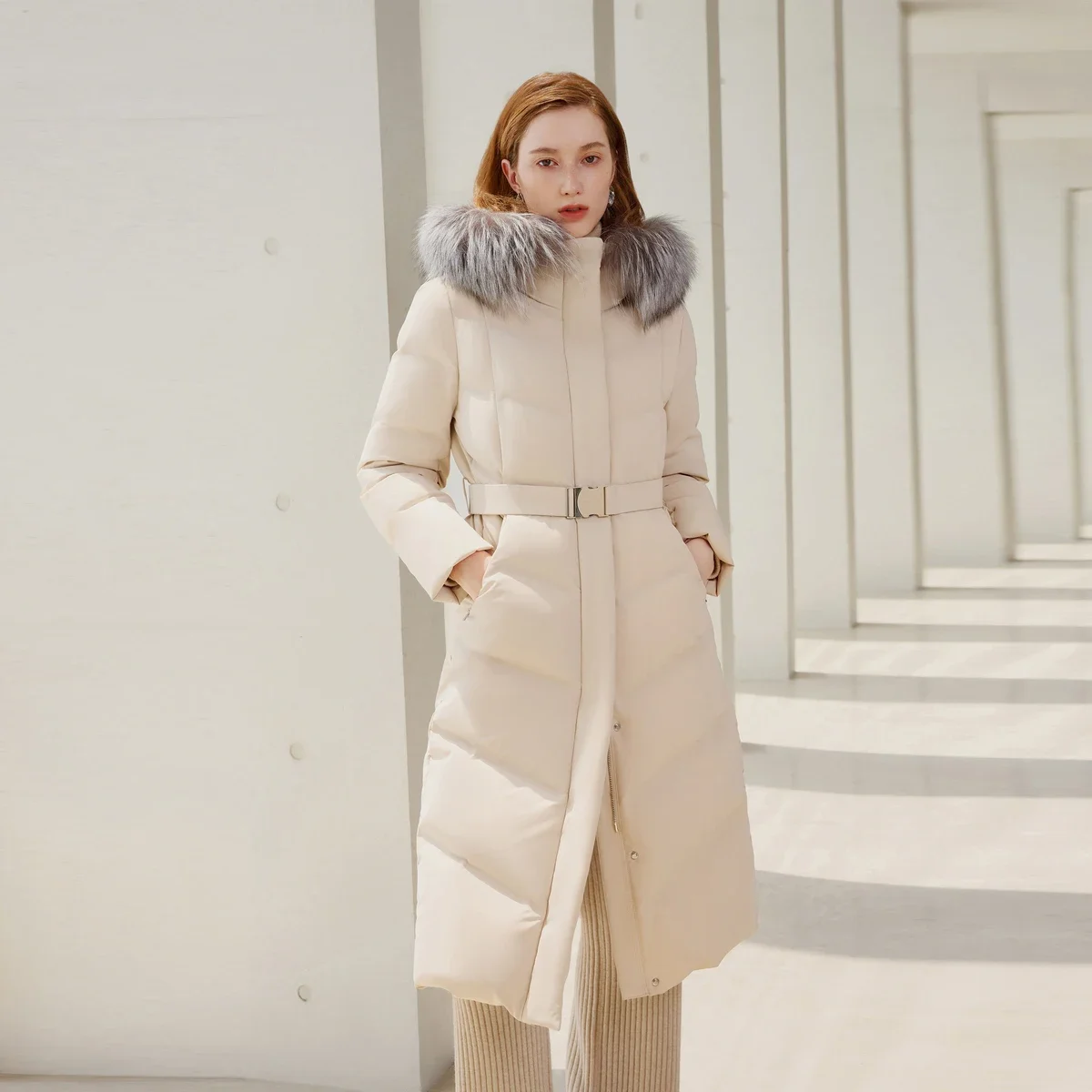 

BOSIDENG новая зимняя куртка на гусином пуху для женщин, зимняя куртка Nordic Silver Blue Fox с большим меховым воротником B 40144156