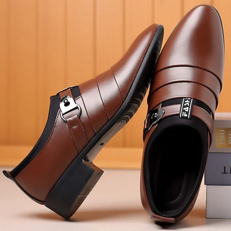 Chaussures en cuir pointues à enfiler pour hommes, chaussures provoqué décontractées pour hommes, parka formelle, fête de mariage, bureau, classique, oxfords, 2024