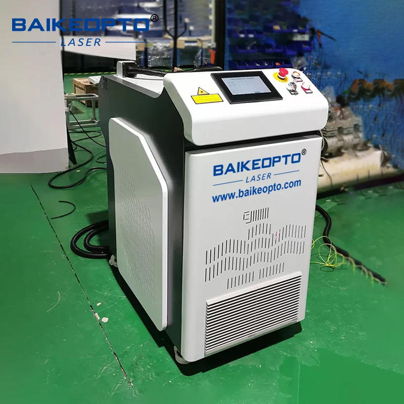 Water-cooled handheld laser welder with dual temperature control and heat dissipation, 24-hour continuous operation without down