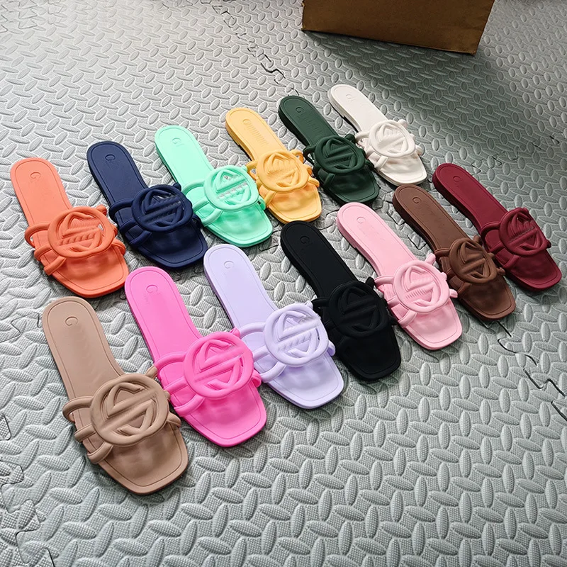 Luxury Designer 2026 Summer Flat Slide Sandals Women Open Toe Casual Beach Slippers Comfortable Footwear