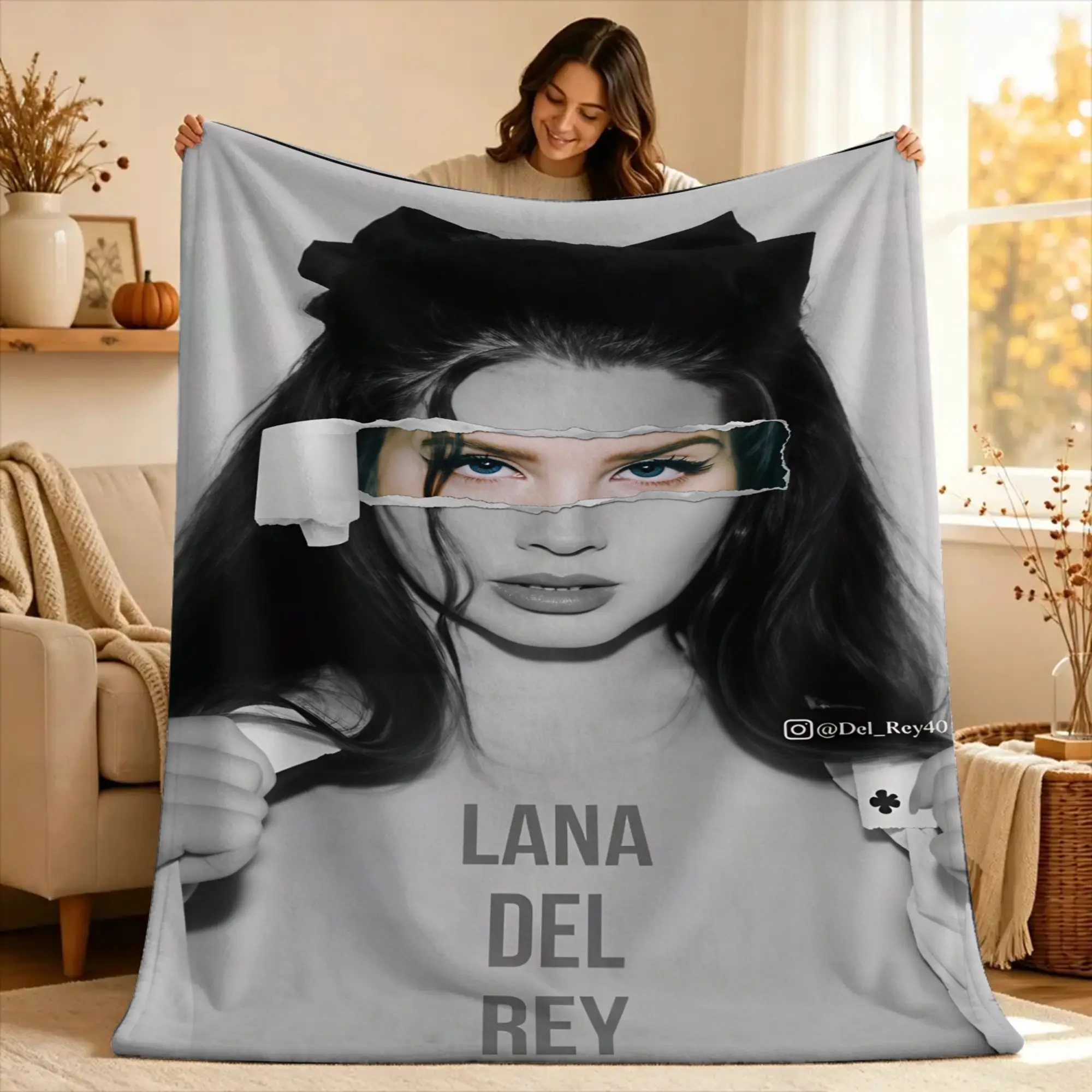 Lana Del Rey Singer Lizzy Grant  Blanket  Travel Flannel Throw Blanket For Bedroom Super Warm Custom Quality Bedspread Gift Idea