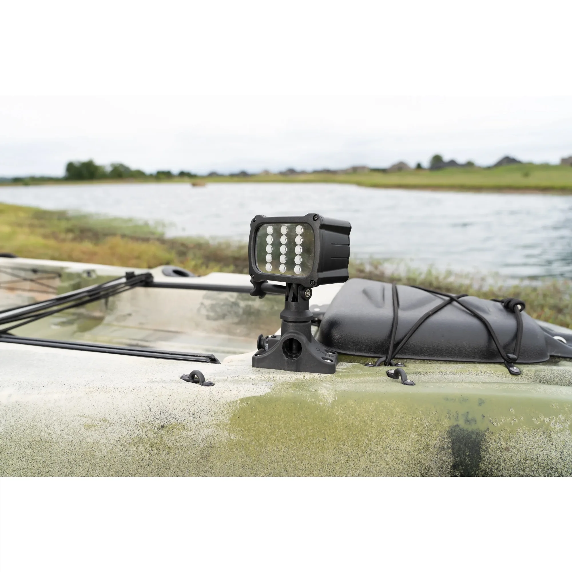 Wielofunkcyjna lampka sportowa LED o mocy 300 lumenów, regulowany kąt świecenia 360, 20 metrów